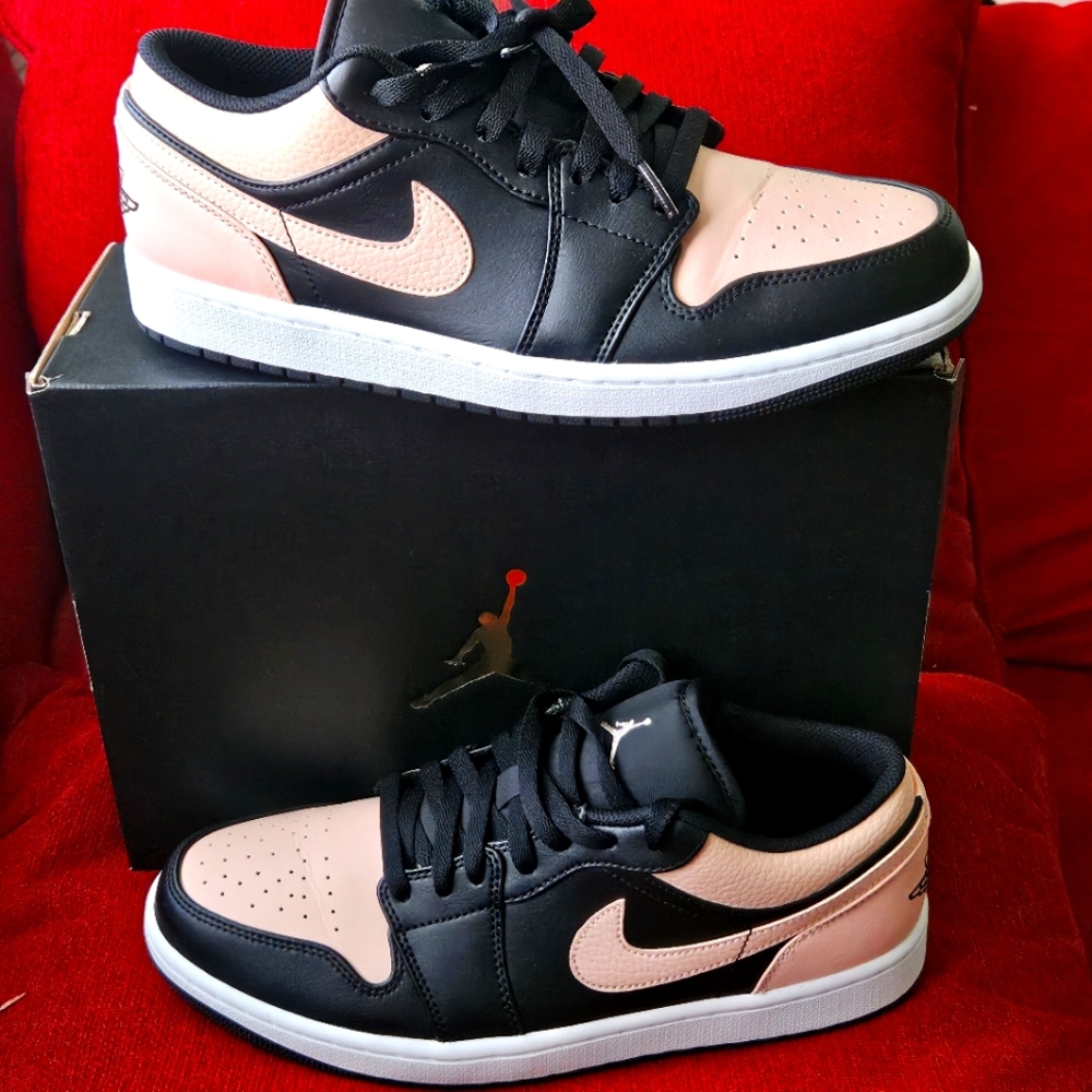 Air Jordan 1 Low Black Artic Orange-White